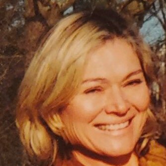 Debra Steele Photo 21