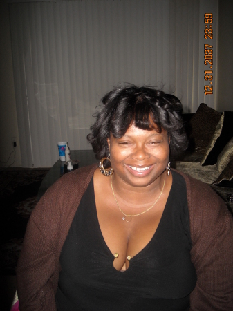 Angela Lawrence Photo 12