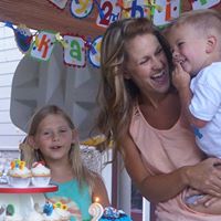 Amanda Gross Photo 32