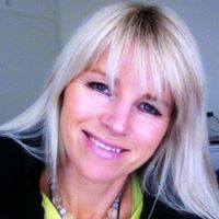Lisa Eady Photo 13