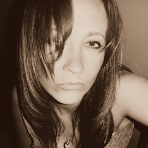 Michelle Nowak Photo 32