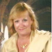 Julia Randall Photo 26