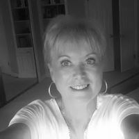 Deborah Dunn Photo 34