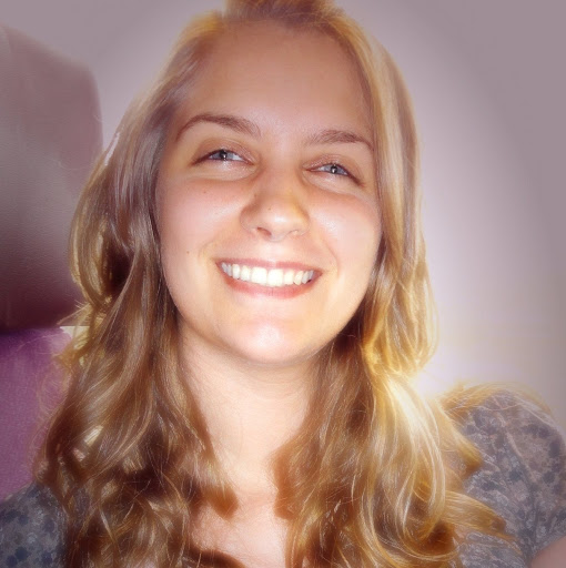 Laura Fuchs Photo 25