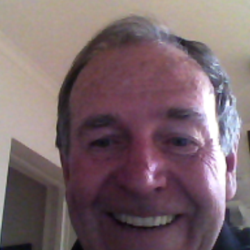 Robert Kemp Photo 15