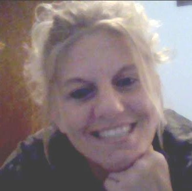 Stephanie Bowers Photo 33