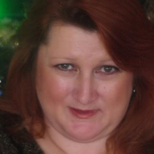 Angie Lambert Photo 27