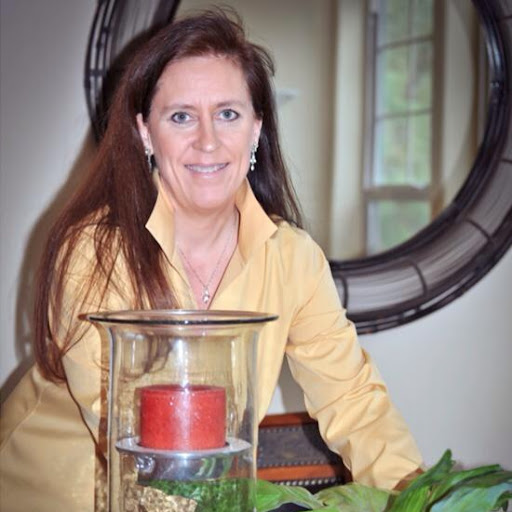 Carol Ellis Photo 7