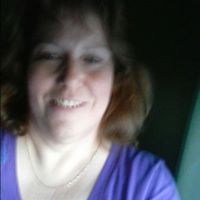 Elizabeth Groves Photo 10