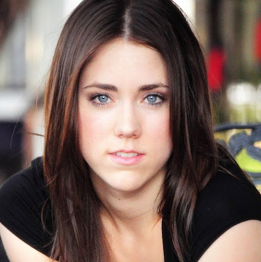 Amy Anthony Photo 30