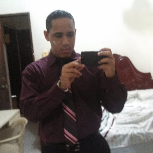 Anthony Gonzalez Photo 22