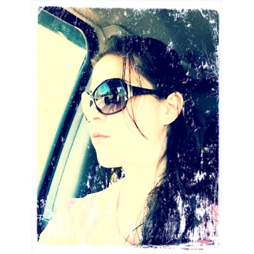 Ana Alfaro Photo 44