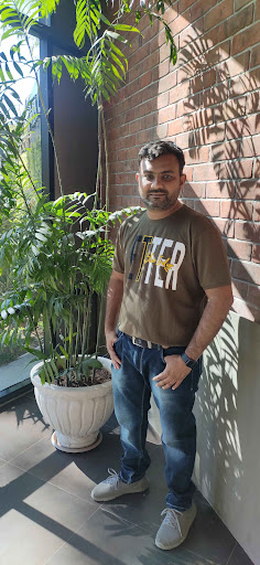 Pragnesh Gandhi Photo 14