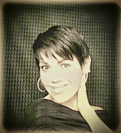 Jennifer Gabaldon Photo 15
