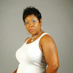 Andrea Thomas Photo 41