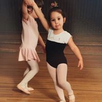 Suzanne Elizabeth Photo 18