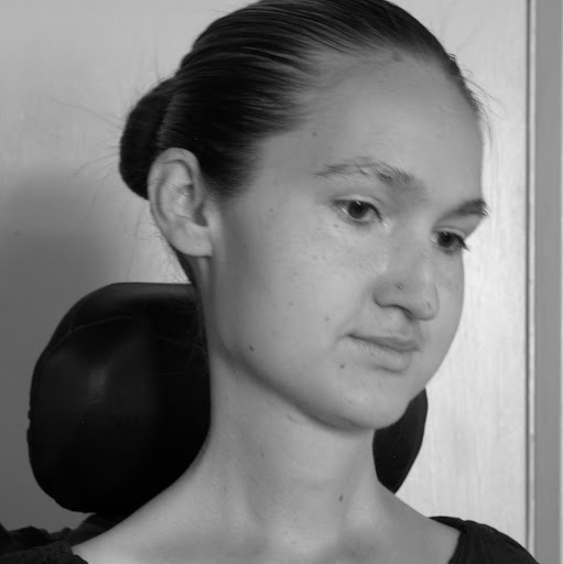 Alexandra Hansen Photo 7