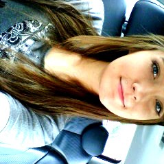 Samantha Mathews Photo 13