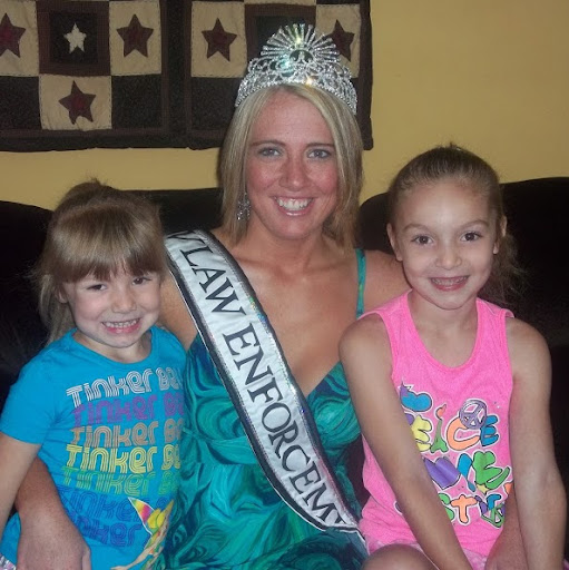 Jennifer Skaggs Photo 38