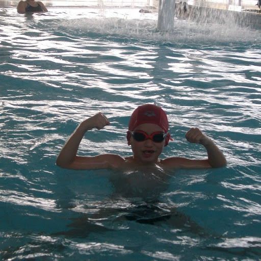 Benjamin Roman Photo 15