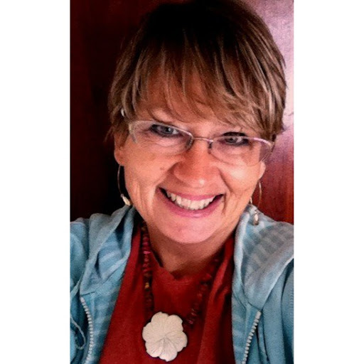 Lisa Donahue Photo 18
