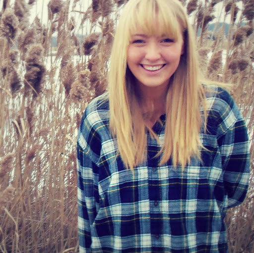 Christine Anderson Photo 42