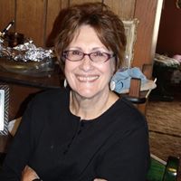 Lynda Guthrie Photo 14