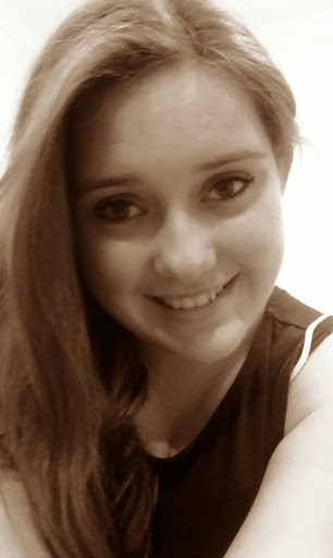 Diana Bradley Photo 37