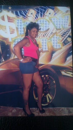 Brandy Sanders Photo 33
