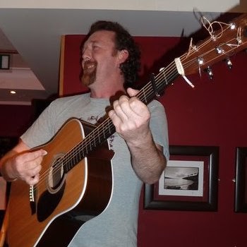 Derek Mullen Photo 27