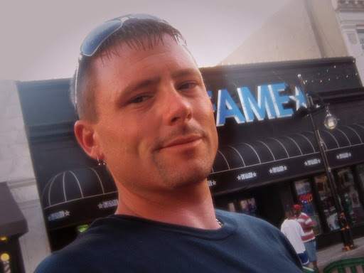 Ronald Hurst Photo 37