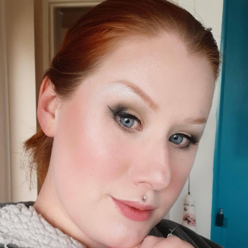 Georgia Smith Photo 20