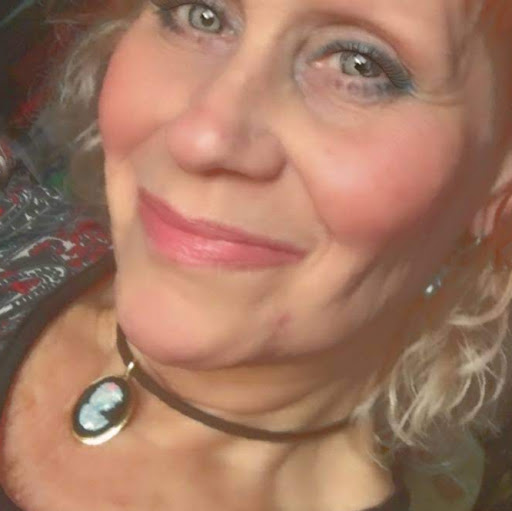 Cheri Smith Photo 13