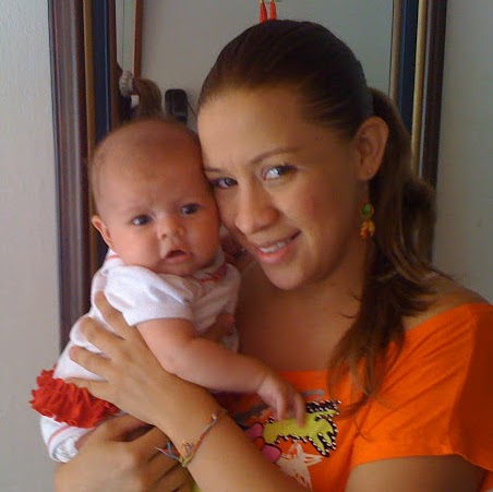 Carol Velasco Photo 15