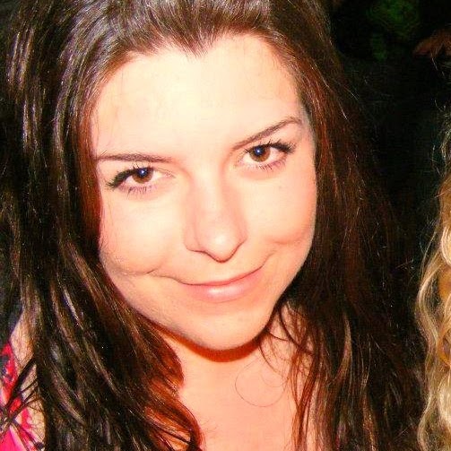 Melissa Griffiths Photo 6