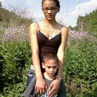 Alyssa Mayes Photo 19