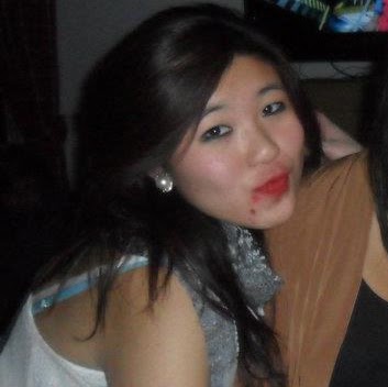 Elizabeth Lo Photo 10