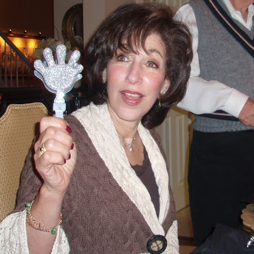 Joan Abrams Photo 17
