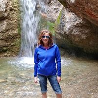 Lori Petersen Photo 23