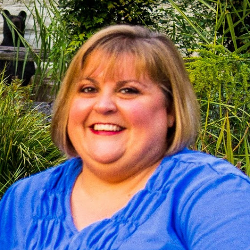 Angela Hood Photo 22