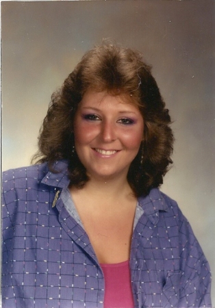 Gina Thomas Photo 1