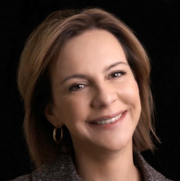 Rebecca Fitzgerald Photo 15