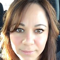 Elizabeth Becerra Photo 35