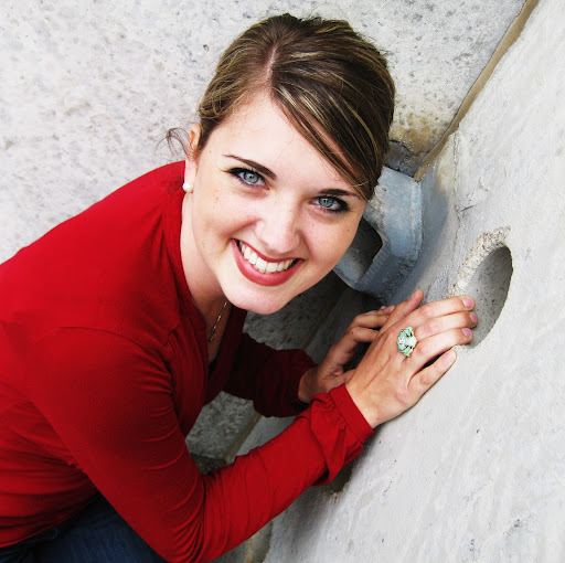 Allison Wyatt Photo 32