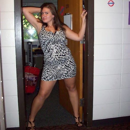 Angela Sweeney Photo 35