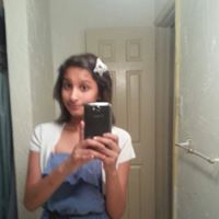 Ruth Flores Photo 3