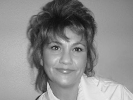 Lisa Ford Photo 13