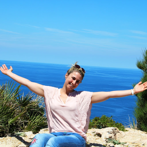 Lisa Wild Photo 8