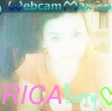 Erica Barry Photo 16