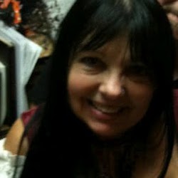 Linda Laird Photo 4